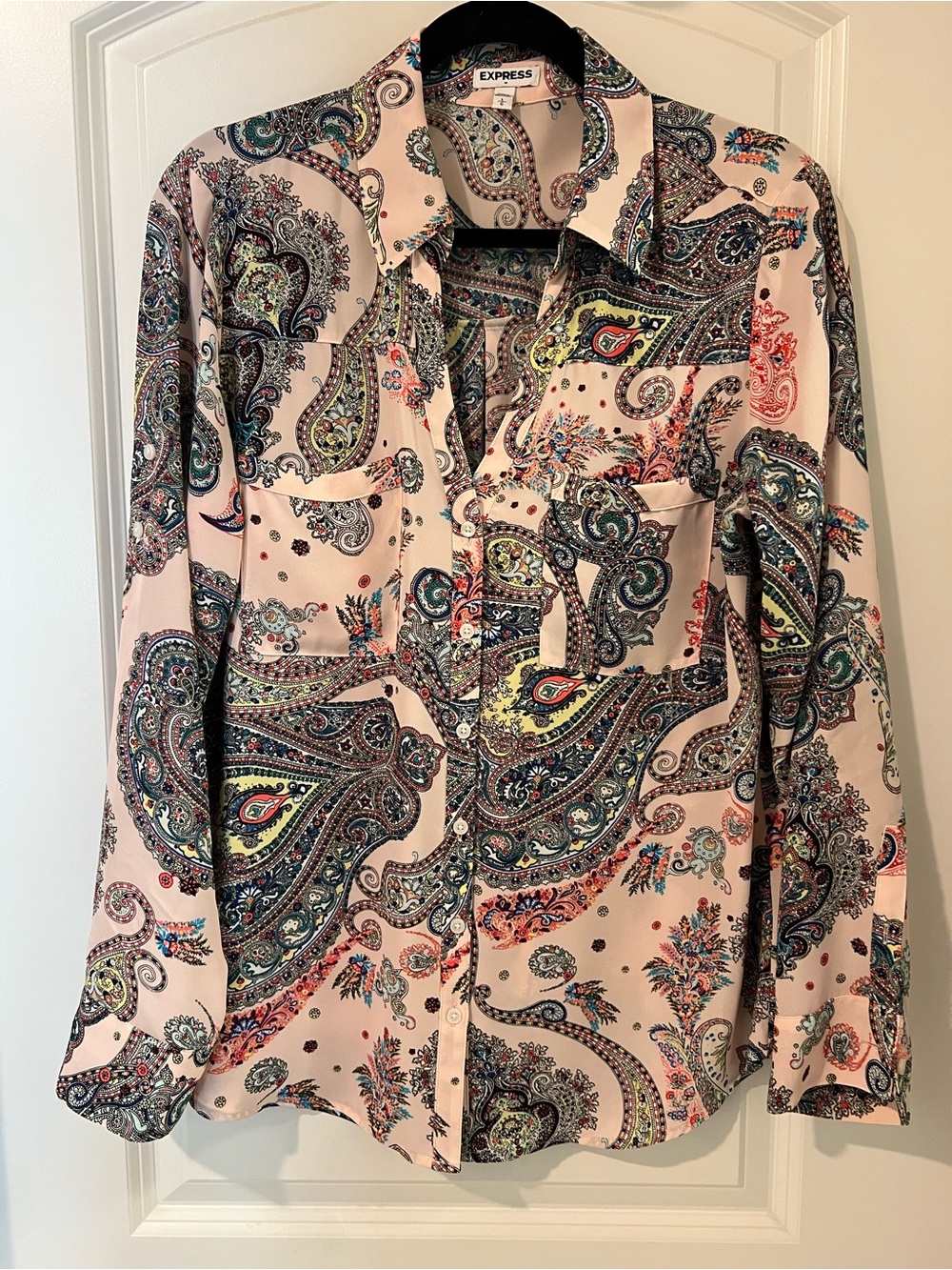 Express Woman’s Pink Paisley Button-Up Shirt